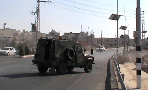 قوات الاحتلال الاسرائيلي في بلدة عناتا طه في القدس.jpg