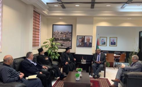 خلال لقاء زيارة مع الوفد