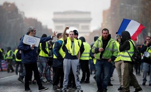 مظاهرات في فرنسا والسلطات تقرر اغلاق برج "ايفل"