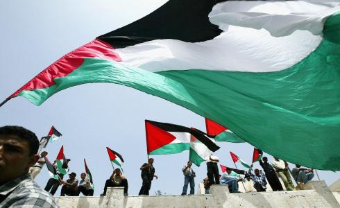 51.8% من أفراد العينة يوافقون على الهجرة من غزة للخارج