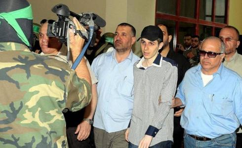 صفقة وفاء الأحرار