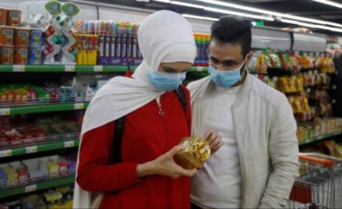 الاقتصاد تحيل 10 تجار مخالفين للنيابة العامة