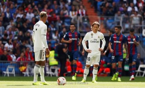 ريال مدريد وليفانتي في الدوري الاسباني