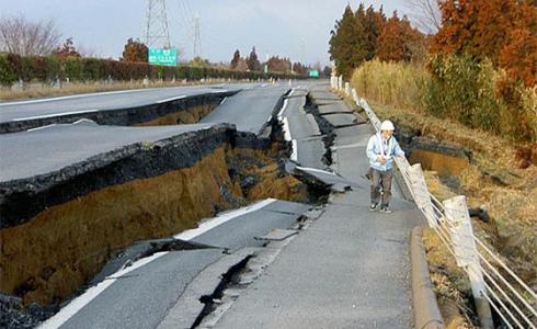 الزالزال الذي ضرب جزيزة لومبوك الاندونسية   الأسابيع الماضية