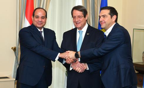 الرئيس المصري عبد الفتاح السيسي و رئيس قبرص نيكوس اناستاسيادس