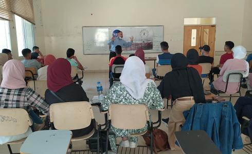 مركز شمس ينظم ورشة عمل حول حرية الرأي والتعبير لطلبة كلية الشريعة في جامعة القدس  