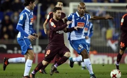 برشلونة يتلقى الهزيمة الأولى