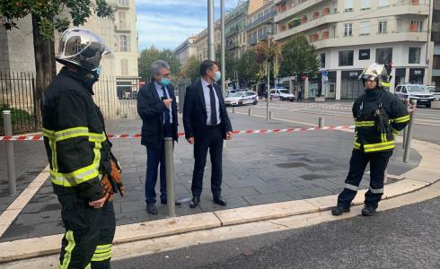 من مكان الحادث في مدينة نيس
