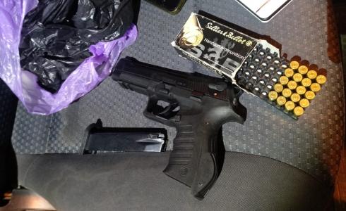 ضبط ذخيرة داخل سيارة في العزيرية