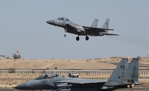 قصف مطار جازان