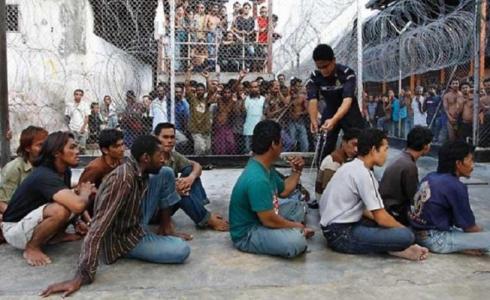 لاجئو استراليا في حالة أشبه بالسبات بعد احتجاز لأجل غير مسمى .