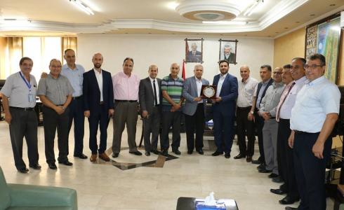 شركة الكهرباء وجامعة الازهر 