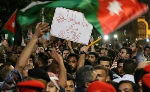 طعن دركي أردني قرب مقر الحكومة في عمان وحالته حرجة