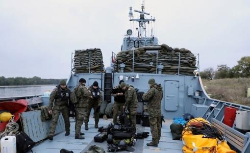 غواصو البحرية البولندية