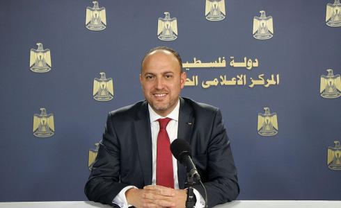  السفير حسام زملط