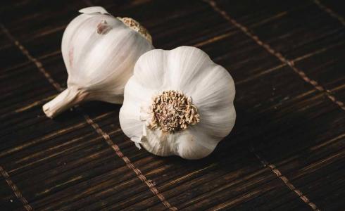 الثوم يعالج أمراض كثيرة ومنها السرطان
