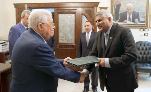 الرئيس عباس يتقبل أوراق اعتماد السفير الباكستاني