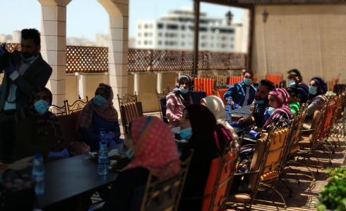 مركز الخليل المجتمعي ينظم ورشة عمل تشاورية