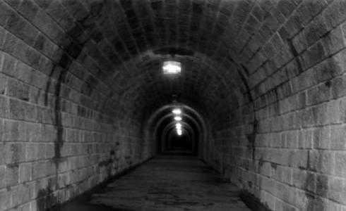 أنفاق كان يستخدمها هتلر - أرشيفية