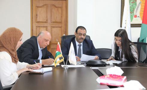 مكافحة الفساد وديكاف تعقدان اجتماعا لتعزيز العمل المشترك