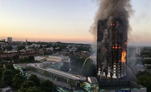 مصرع 8 أشخاص بحريق اندلع ببناية سكنية في شيكاغو