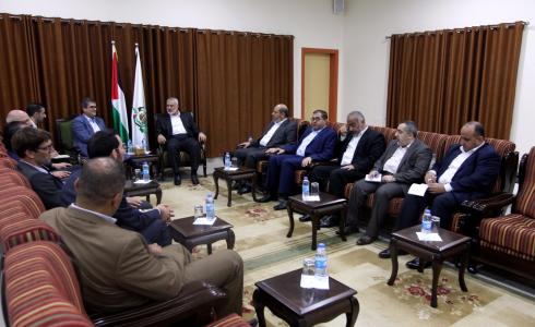 إسماعيل هنية يبحث المصالحة مع وفد سويسري