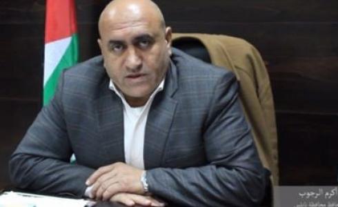 الرجوب يبحث اعتماد مركز حجر صحي في مخيم جنين