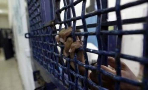 حماس تعقب على تعرض 6 فلسطينيين للتعذيب في السجون الإسرائيلية