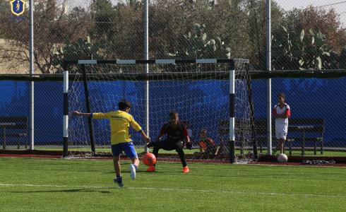  تشامبيونز يتفوق علي الأقصى الرياضي