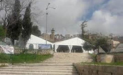 الاحتلال يضع كرفانات في ساحتي الحرم الابراهيمي