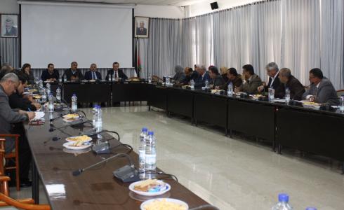 التربية تناقش تطوير أسس اختيار وتقييم مديري المدارس