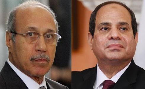 حبيب العادلي على يسار الصورة