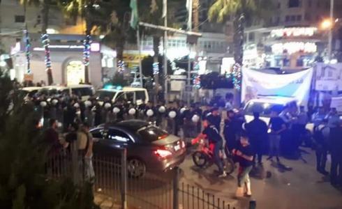 تظاهرة رام الله أمس للمطالبة رفع "العقوبات" عن غزة