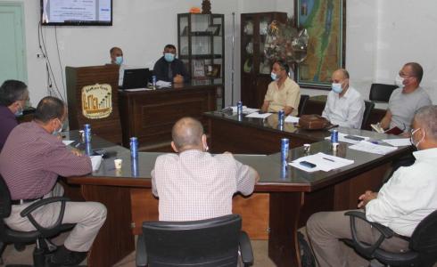 بلدية دير البلح تعقد ورشة عمل لمناقشة نظام الأبنية المعدل في محافظات غزة للعام 2020