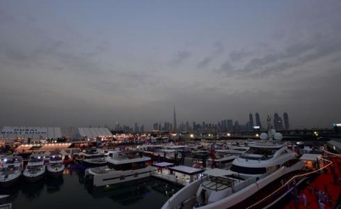 سكان الإمارات غارقون بالديون و 94% أزمات مالية