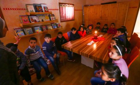 جمعية نوى للثقافة والفنون تفتتح دورة تدريبية بعنوان "بيت المسرح والحكايا"