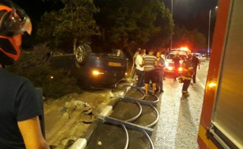 إصابة مواطنين إثر انقلاب سيارة في مدينة الناصرة
