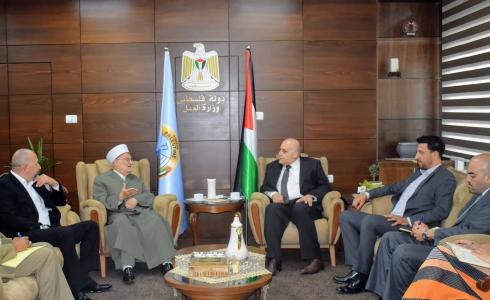 صندوق التشغيل ومؤسسة فجر القدس يتفقان على تنفيذ برامج لدعم القدس