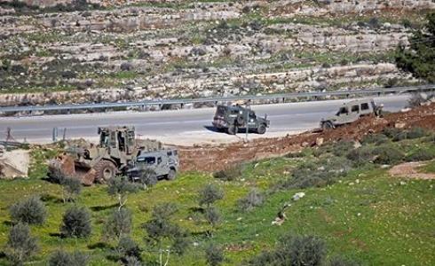 الاحتلال الاسرائيلي يجرف اراضي _ ارشيفية