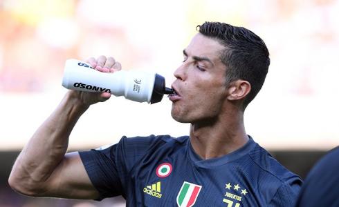الدولي البرتغالي كريستيانو رونالدو لاعب يوفنتوس الايطالي