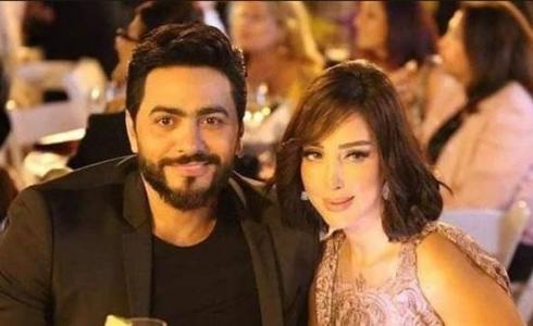 تامر حسني وزوجته