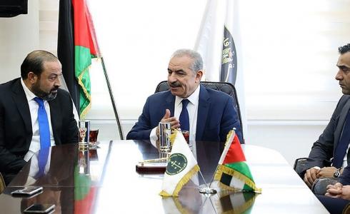 اشتية يطلع على إجراءات وقرارات النيابة العامة خلال فترة الطوارئ