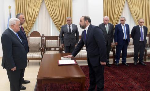 أكرم الخطيب يؤدي اليمين القانونية أمام الرئيس نائبا عاما