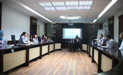 وفد من مؤسسة تروكير الايرلندية يزور برنامج غزة -1 - Copy.JPG