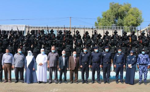 بحر ووفد من التشريعي بغزة يزور مقر الشرطة 