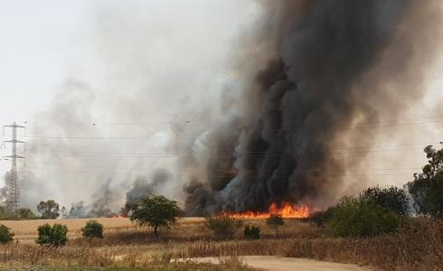 حريق في غلاف غزة بفعل بالونات حارقة - أرشيفية