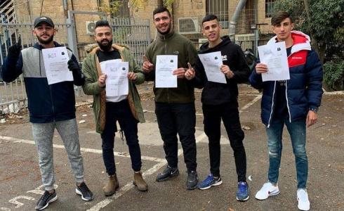 الاحتلال يفرض الحبس المنزلي على خمسة شبان من القدس