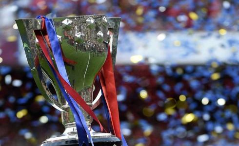 كأس الدوري الاسباني الذي توجه به برشلونة الأحد للمرة الخامسة والعشرين في تاريخه