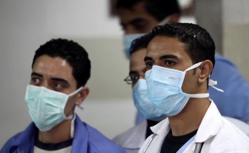 اطباء في مستشفى الشفاء بمدينة غزة