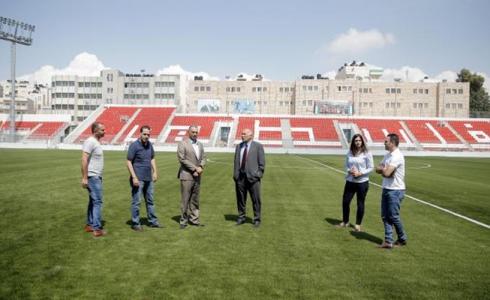 استاد فيصل الحسيني في مدينة القدس